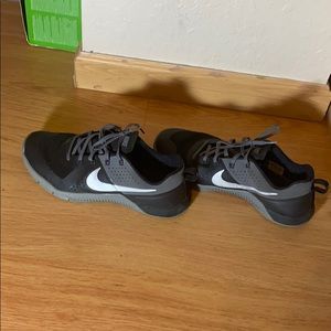 Nike Athletic Shoes Size 10.5 Men